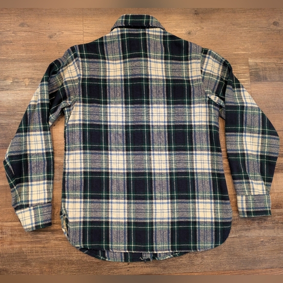 Vintage Woolrich Woman's Wool Button Down Shirt Blue Tartan Plaid USA Wool Sz 12 - Picture 2 of 16